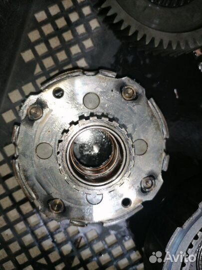 Сцепление переднего хода и прямой передачи