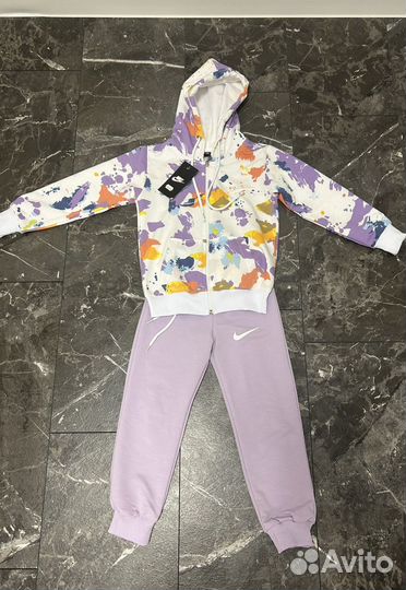 Новый спортивный костюм nike р.110 Турция