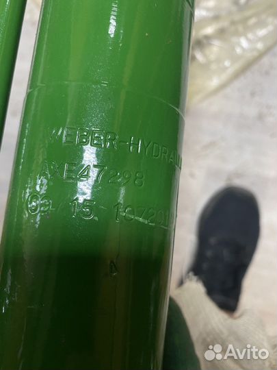Джон Дир AHC20978 гидроцилиндр John Deere