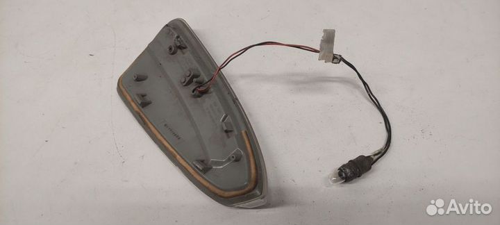 Повторитель поворотника левый Mercedes W204 C