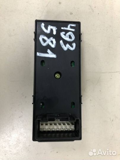 Блок управления стеклоподъемниками Hyundai Solaris 2010-2017