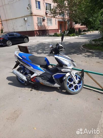 Мотороллер