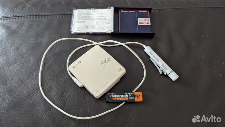 Hi-MD минидисковый плеер Sony MZ-EH50