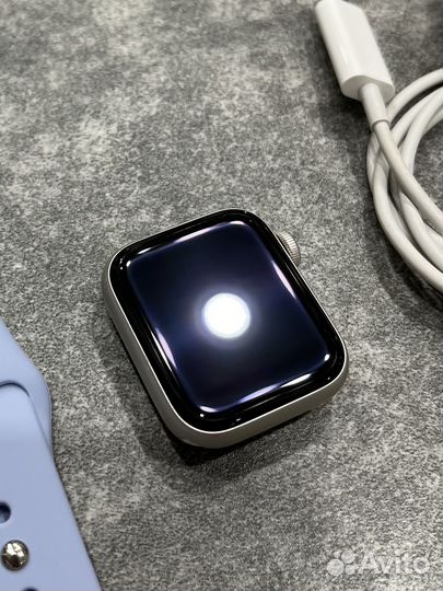 Apple Watch SE 2 40mm Starlight