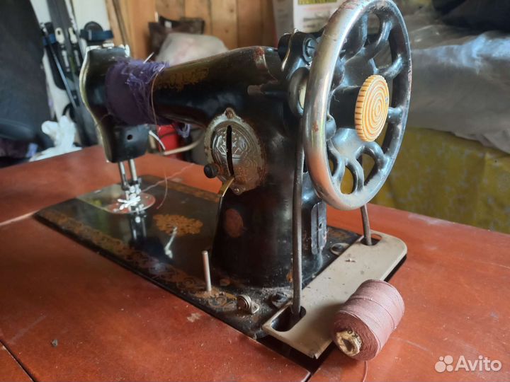Швейная машинка пмз им. Калинина