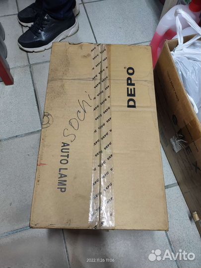 Фара левая новая Toyota Yaris