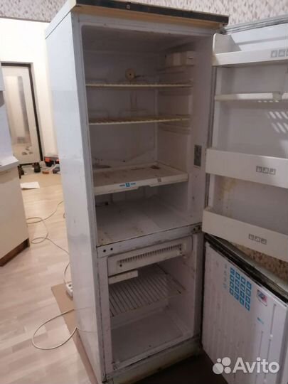 Холодильник 1.7м