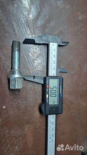 Болт М12шаг1,25