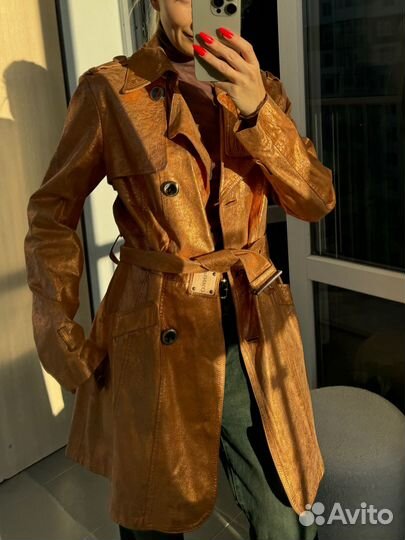 Плащ Pinko из натуральной кожи лошади золотой