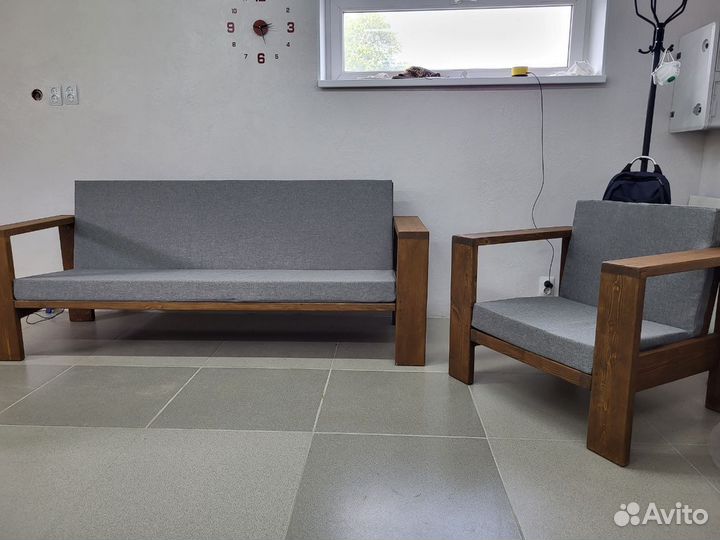 Диван из массива