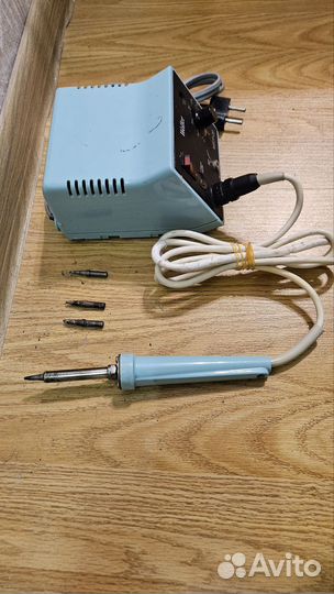 Паяльная станция Weller