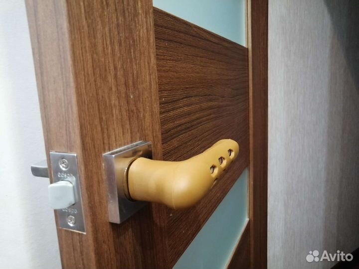 Силиконовая накладка на ручку двери