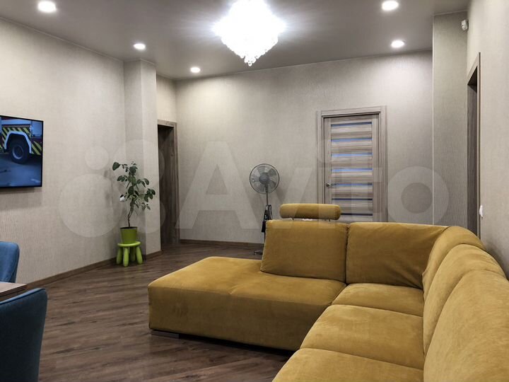 Дом 176 м² на участке 17 сот.