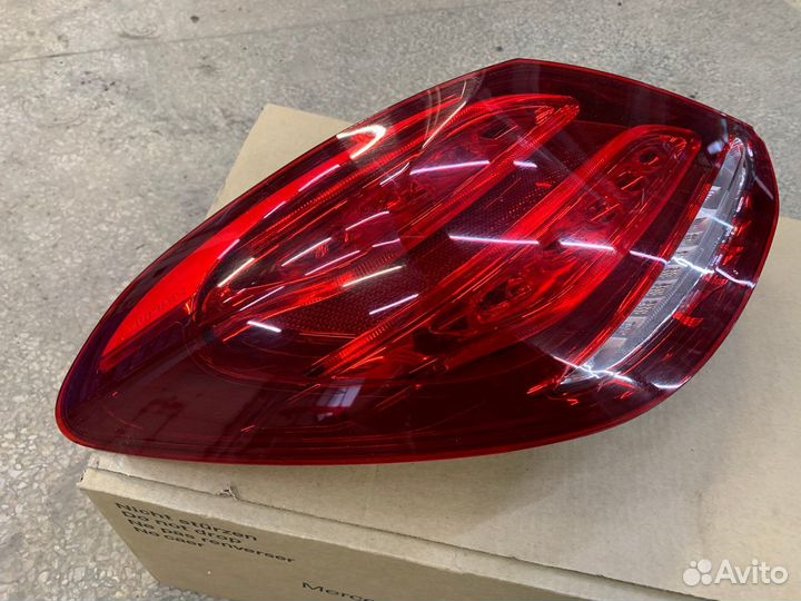 Фонарь задний левый Mercedes W205