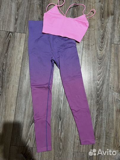 Спортивные лосины И топ