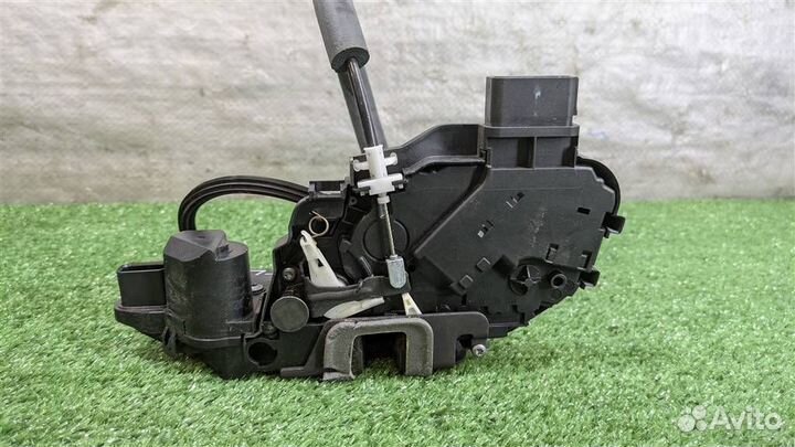 Замок двери передней левой Jaguar XF 2009