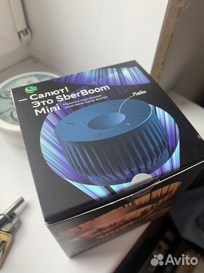 Сбер салют колонка