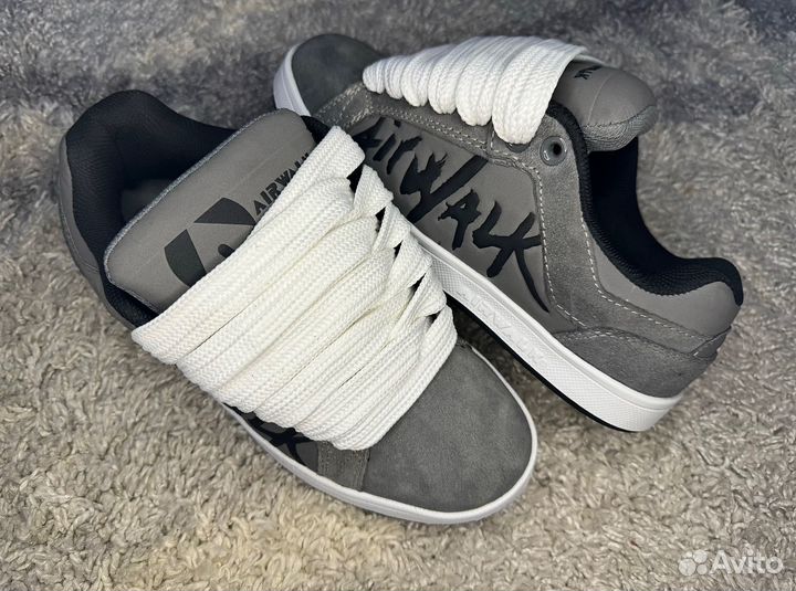 Dc shoes Adio Globe Fallen Dvs Circa Osiris