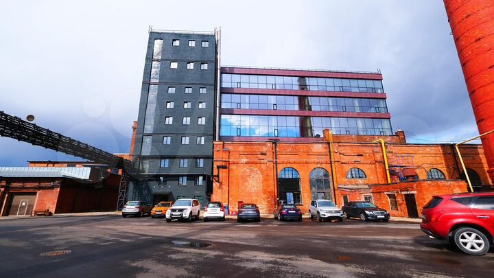 Аренда торгового помещения 1933 кв.метров, 1 этаж