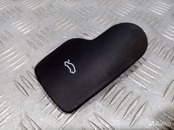 Б/У Ручка открывания капота Audi Q3#001