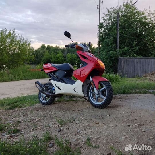 Yamaha aerox 50