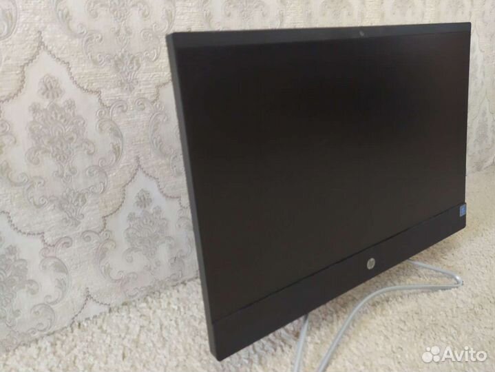 Моноблок HP 200 g3 диагональ 21.5 дюйма