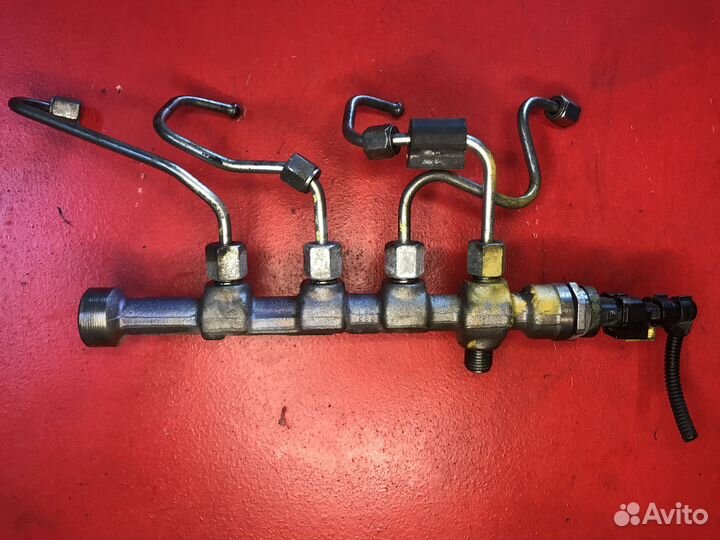 Топливная рампа Opel Insignia A a20dth 2.0