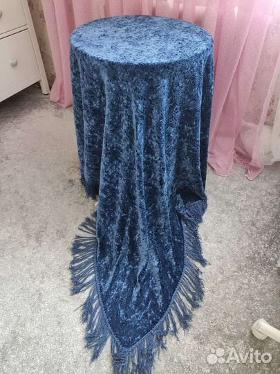 Антикварная вышивка, скатерть