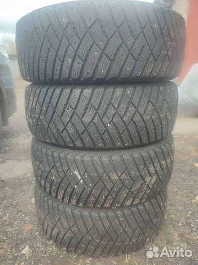 Goodyear Ultragrip Ice Arctic 215/60 R16 99L