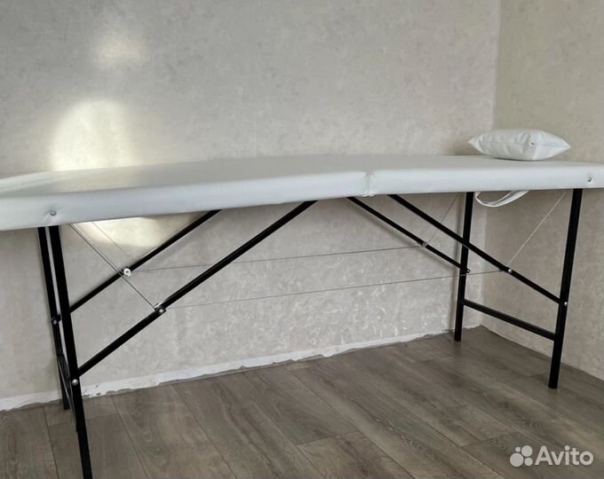 Педикюрное кресло + кушетка для ресниц + тележка