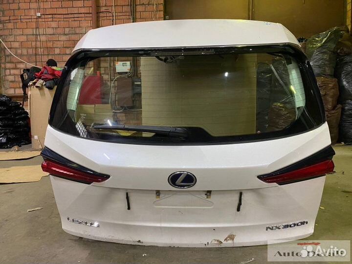 Крышка багажника б/у Lexus NX Z10 2017-2021