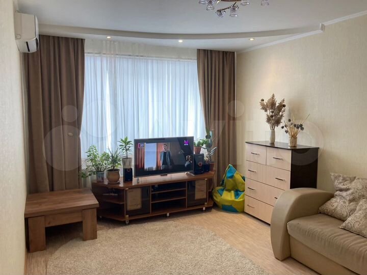 2-к. квартира, 52 м², 4/9 эт.
