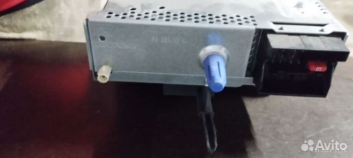 Головное устройство peugeot 408