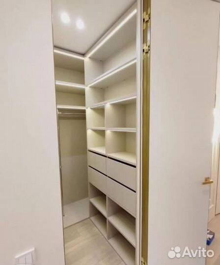 Мебель на заказ для студии