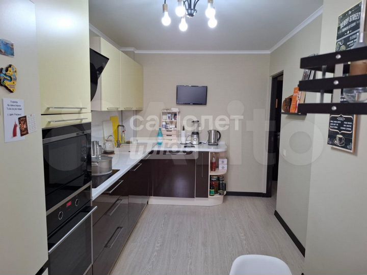 2-к. квартира, 70 м², 5/9 эт.