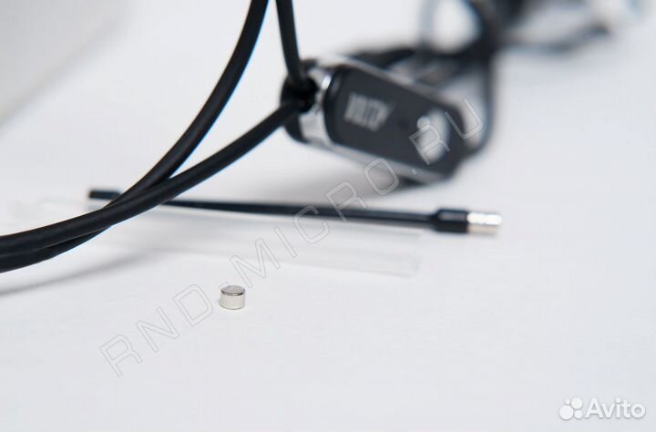 Микронаушник с пищалкой