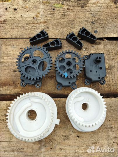 Привод заслонок отопителя Chevrolet Cruze