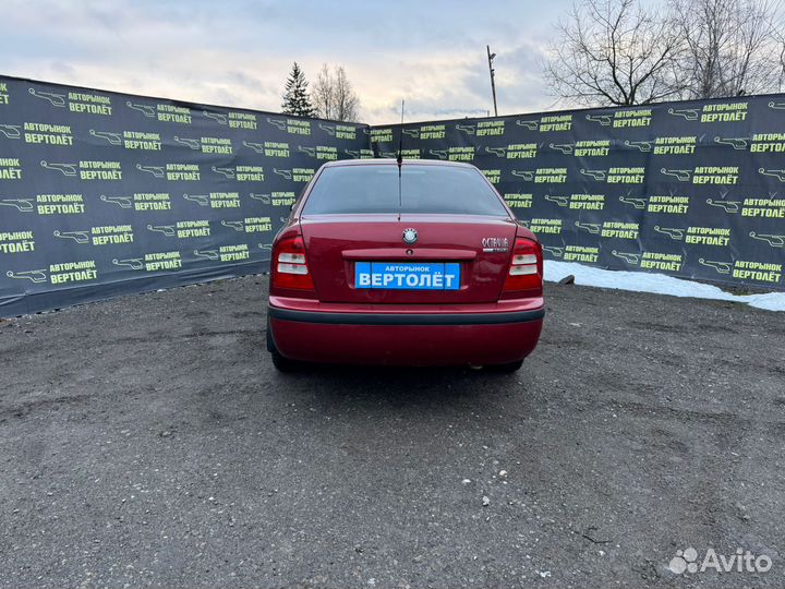 Skoda Octavia 1.4 МТ, 2008, 280 000 км