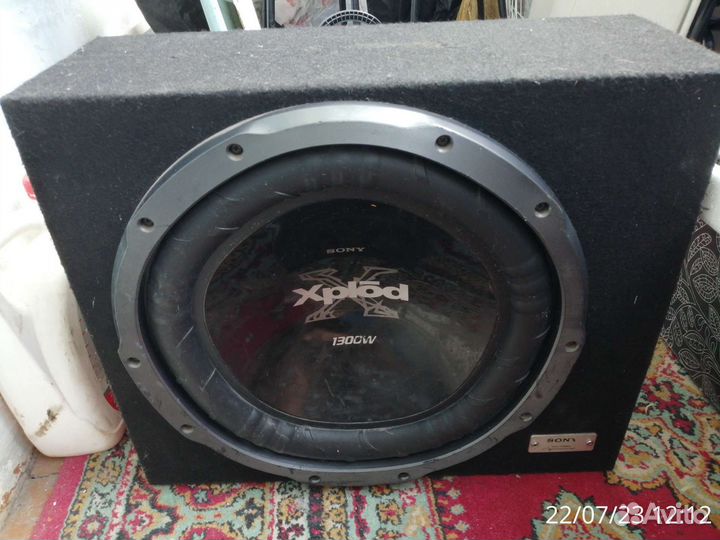Сабвуфер и 2 моноблока