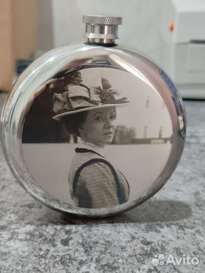 Фляжка кругла чистая новая