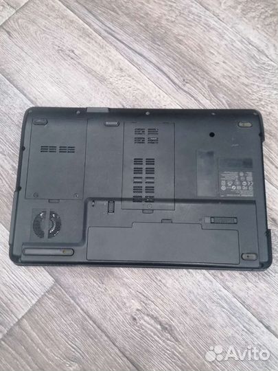 Ноутбук emachines E725