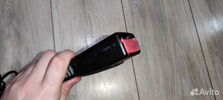 Замок ремня безопасности передний правый ford