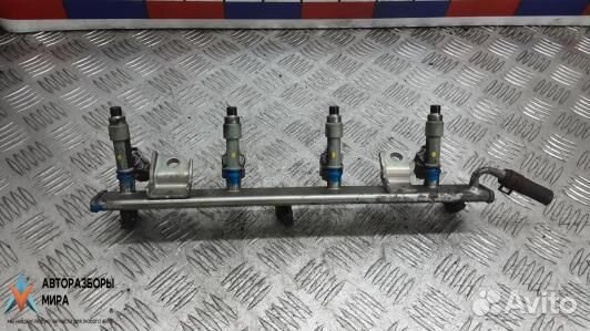 Топливная рампа Suzuki SX4 2008