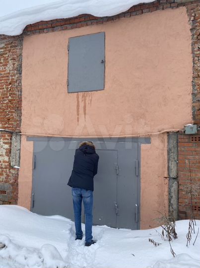 Гараж, > 30 м²