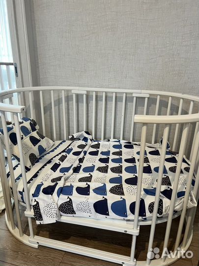 Круглая из бука кровать-трансформер Moon bed 7в1