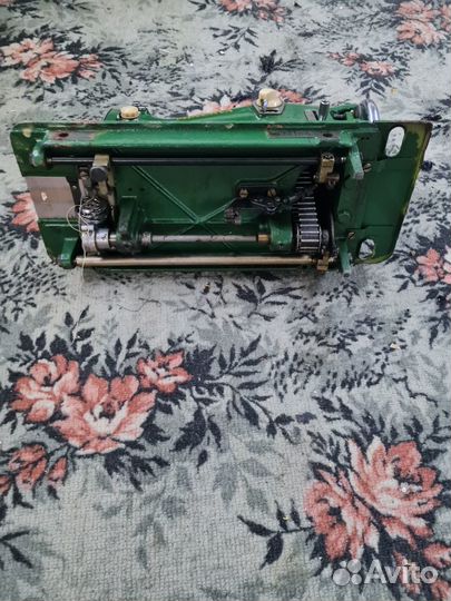 Швейна машина Minerva 233