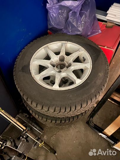 Bridgestone Ice Cruiser 7000S 175/70 R13 82