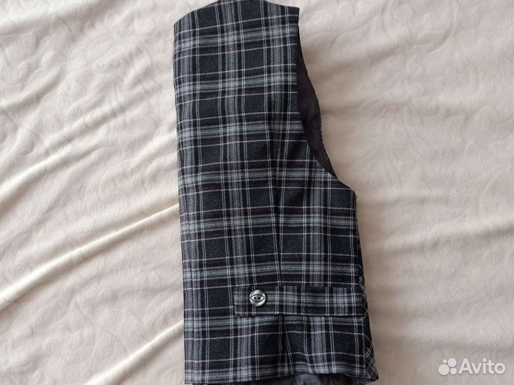 Жилетка для девочки школьная