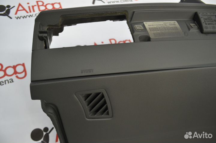 Торпедо панель приборов BMW 5 E60