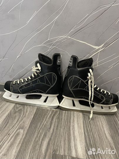 Коньки мужские 44размер